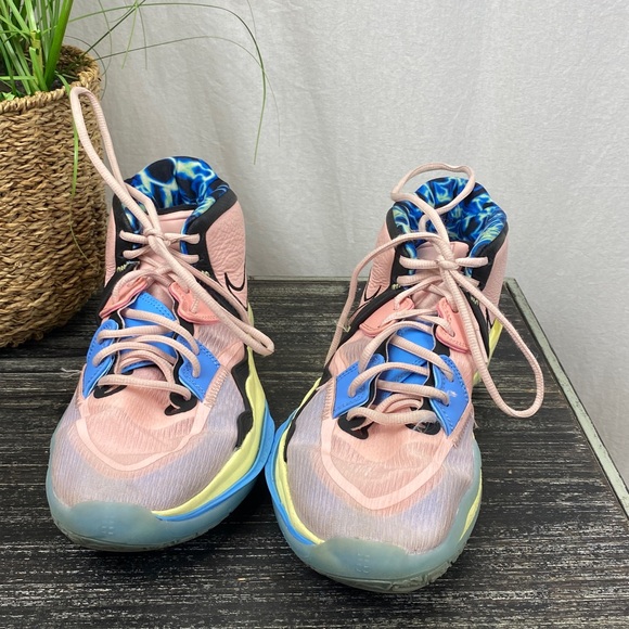 Nike Kyrie Infinity Valentine’s Day Hi Top Sneaker Athletic Shoe 11 main image 5